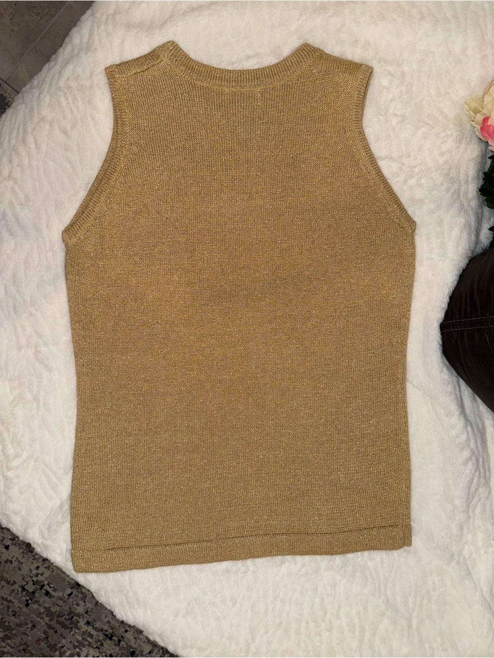 2 x 20$ Metallic Gold Sleeveless Knit Tank Top by Ann Wi Size S - Picture 4 of 4